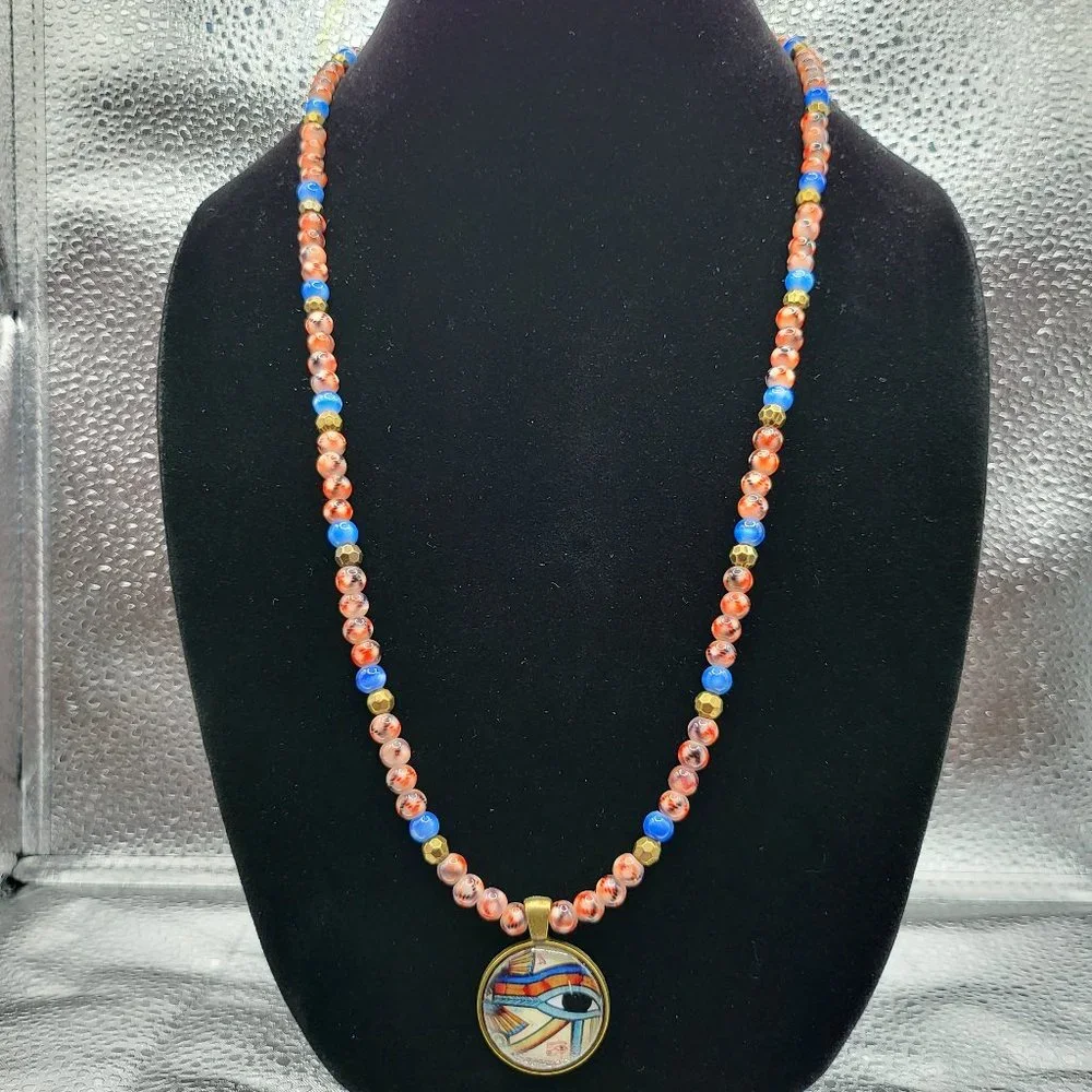 Beautiful Unique Necklace - Picture 1 of 1